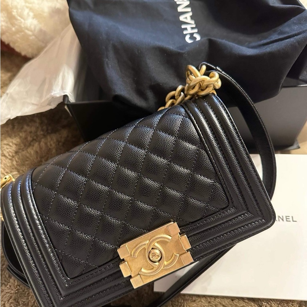 Authentic Chanel Leboy caviar small size